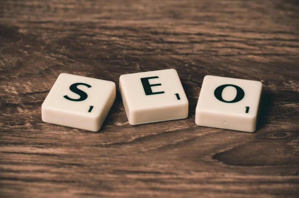 SEO letters on wooden table